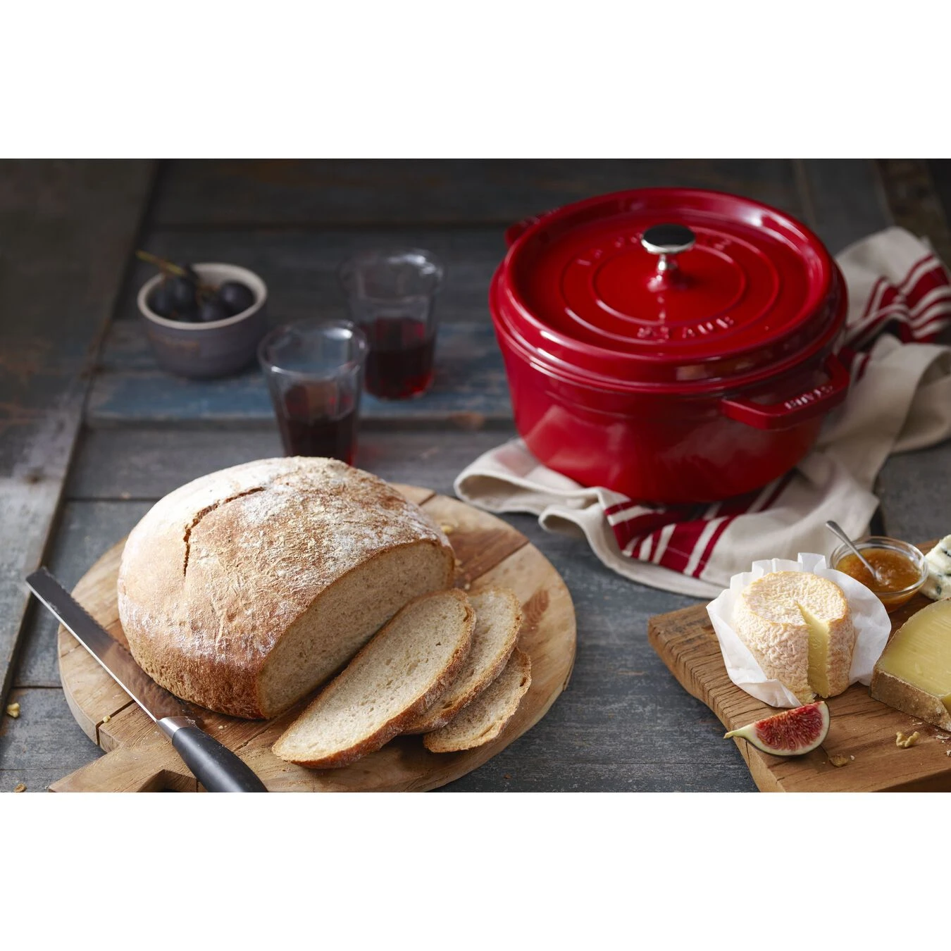 Staub Cocotte 24 Cm, Rund, Kirsch-Rot, Gusseisen 4 Staub Cocotte 24 Cm, Rund, Kirsch-Rot, Gusseisen – Bild 4