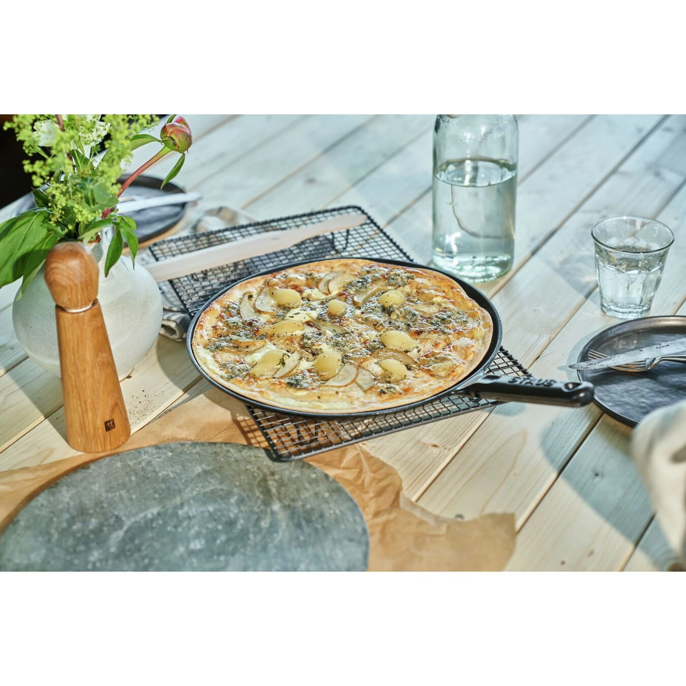 Staub Crêpes-Pfanne 30 Cm, Gusseisen, Schwarz 3 Staub Crêpes-Pfanne 30 Cm, Gusseisen, Schwarz – Bild 3